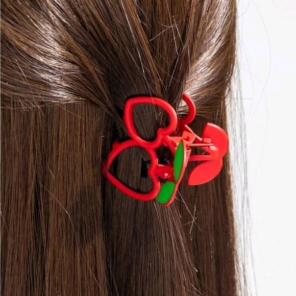 Cherry 🍒 Hair Claw - Picture 2 of 3